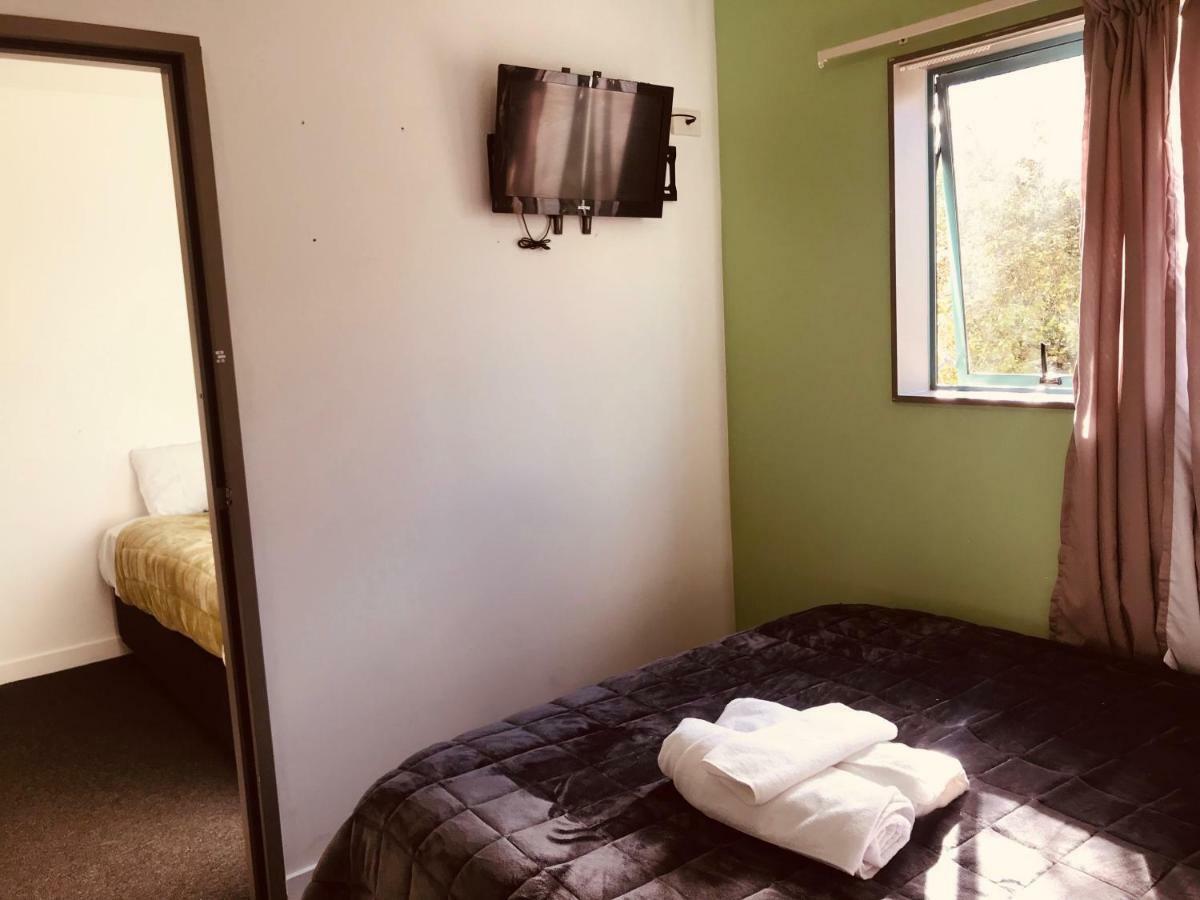 Red Rose Motel 陶波 外观 照片